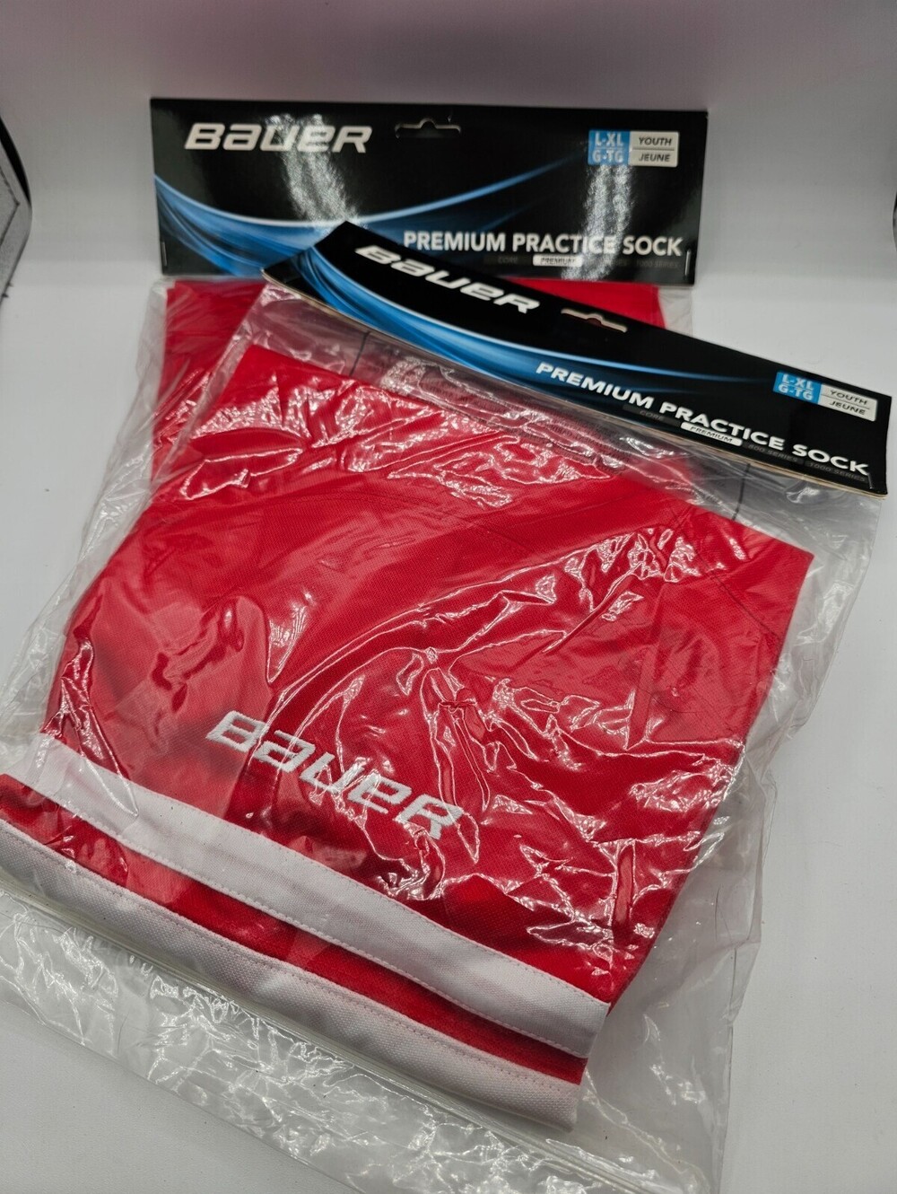 Bauer Youth Sz L/XL Premium Hockey Practice Socks Red White NEW